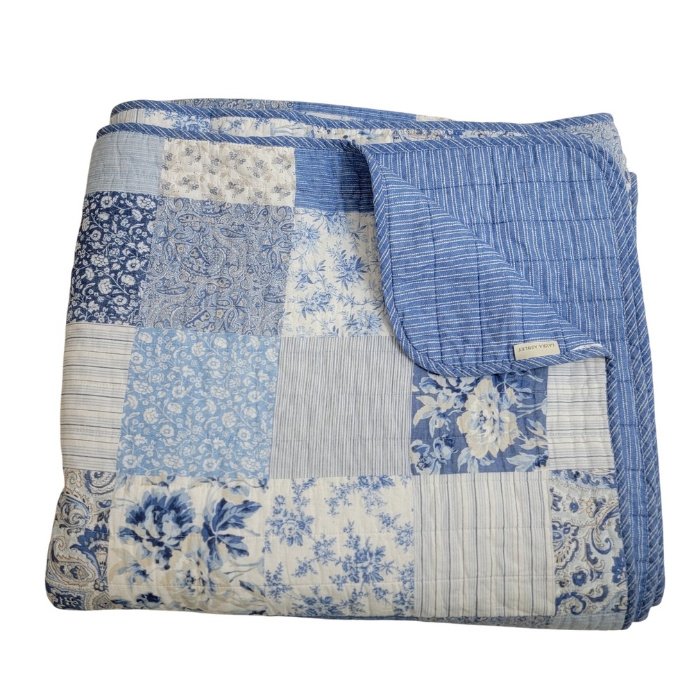Laura Ashley Paisley Printed Patchwork Blue King Cotton Quilt Bedcover 100x90 - Picture 3 of 7